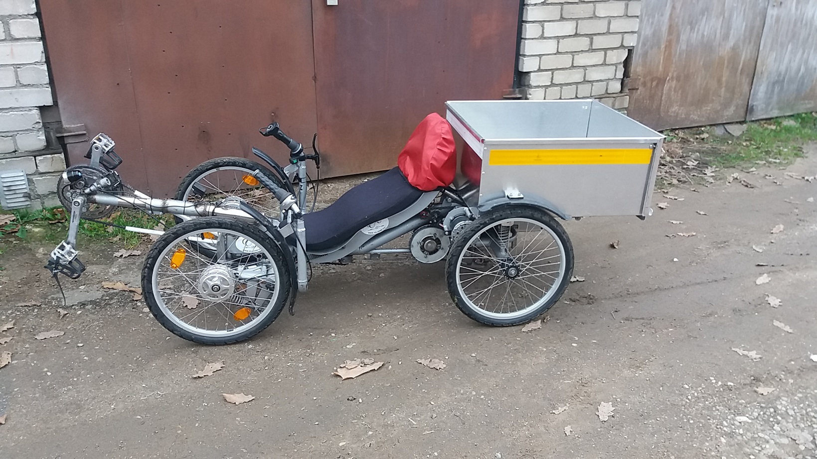 Velomobile Veloone prototype with cargo box side view.